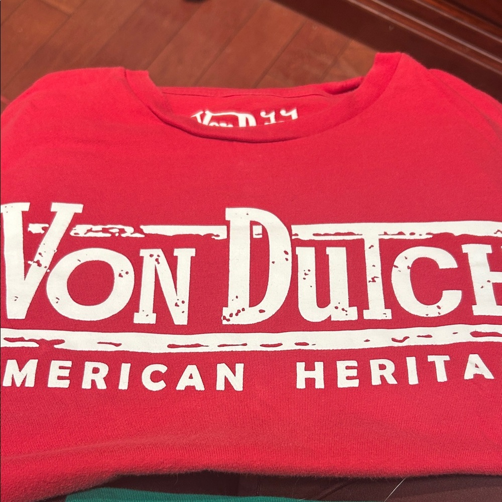 Von Dutch Red Tshirt men large 21” x 27” Preowned